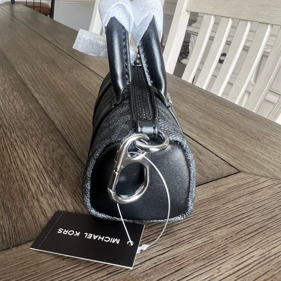 MINI MICHAEL KORS BAG CHARM... - Picture 4 of 16